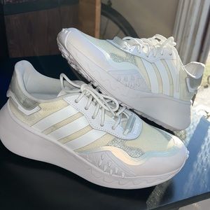 White platform sneakers Adidas . Size 6